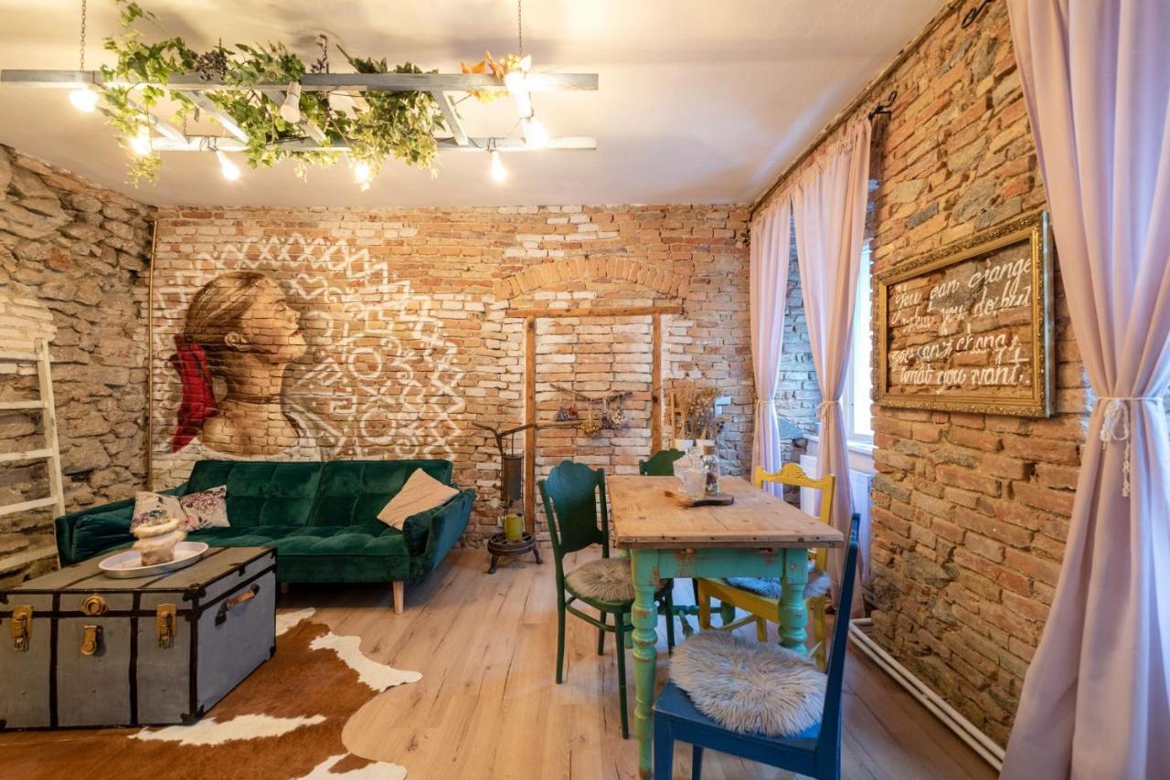 Apartament At The Folklore