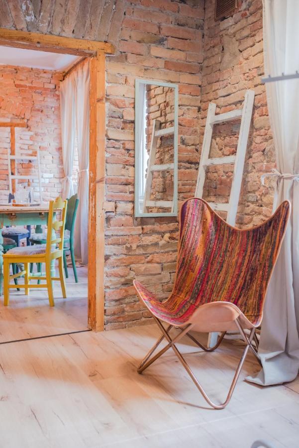 Apartament At The Folklore Bratysława